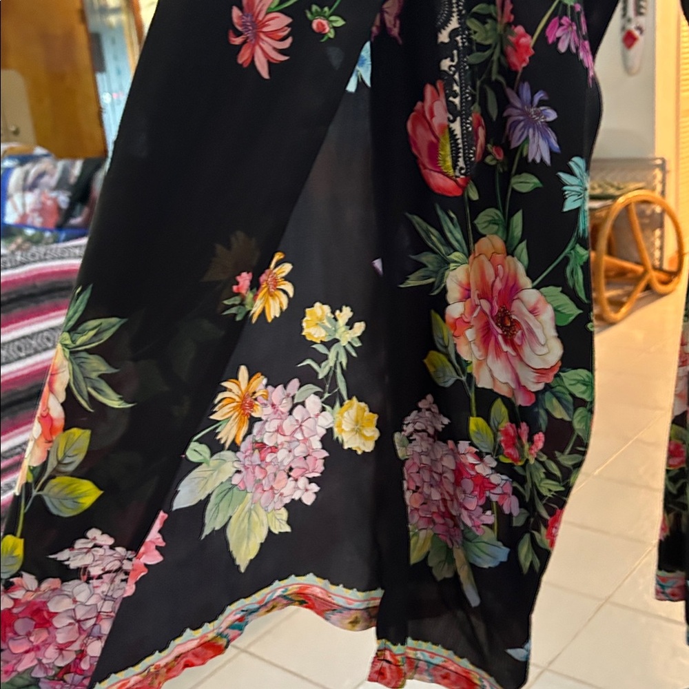 Gorgeous and flowing Johnny Was Black Floral lounging Pants. XS. - Picture 16 of 16